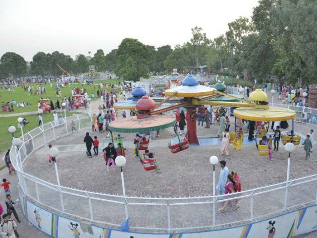rides in gulshan e iqbal park - Locally Lahore