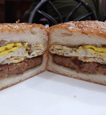 KB Burgers - The oldest burger point in Lahore