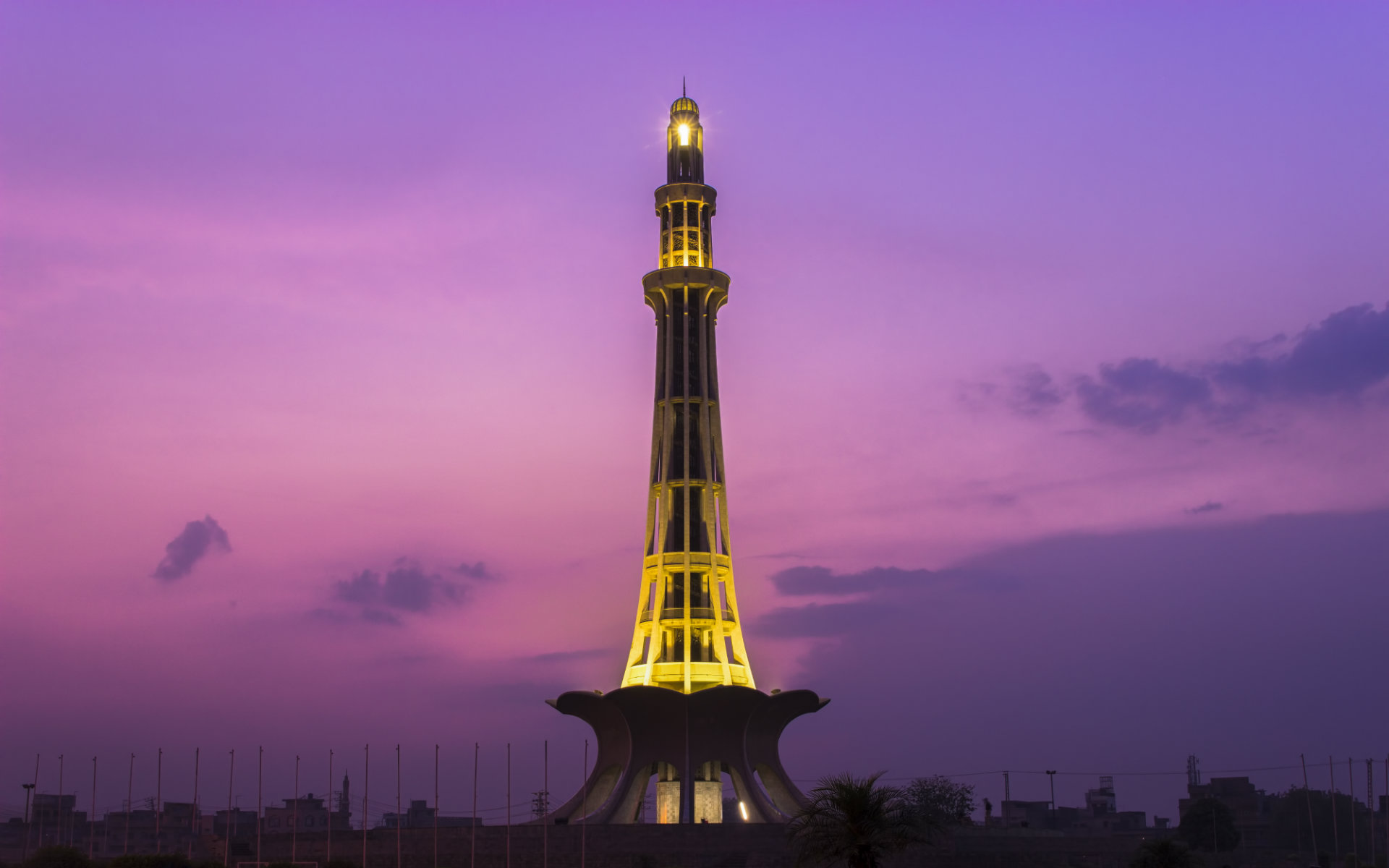 Sightseeing Tour to Historical Places of Lahore - Locally Lahore