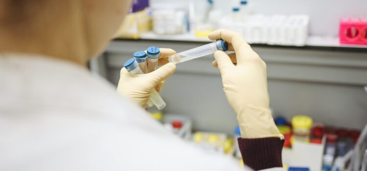 Punjab to vaccinate 300,000 people daily